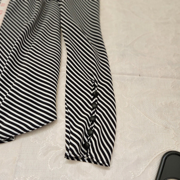 Madison d'Amelie Top Womens Small Black Stripe Pleated Sleeve Blouse Buttons - Picture 11 of 12